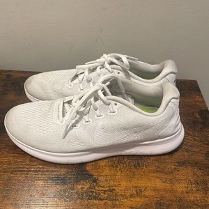 Nike white tennis shoes